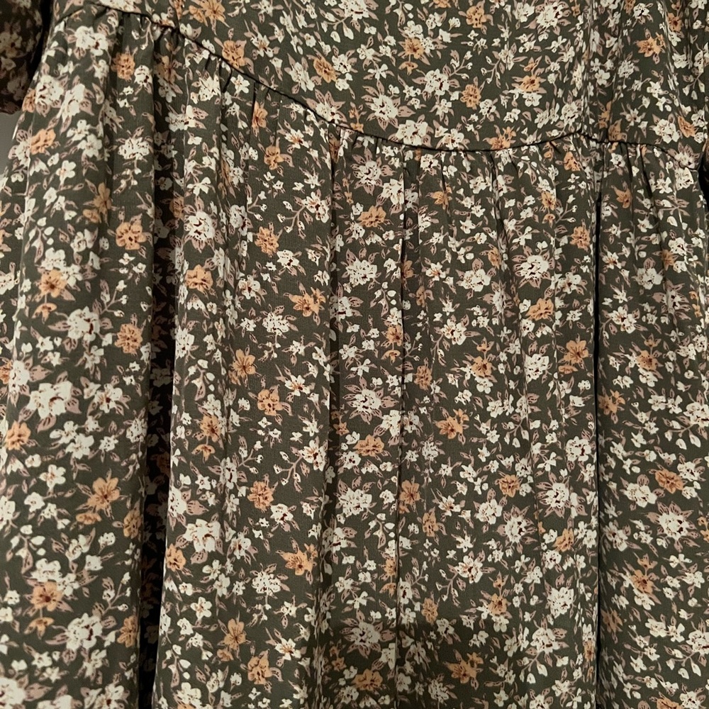 Carly Jean Los Angeles Olive Floral Midi Dress - Picture 3 of 4